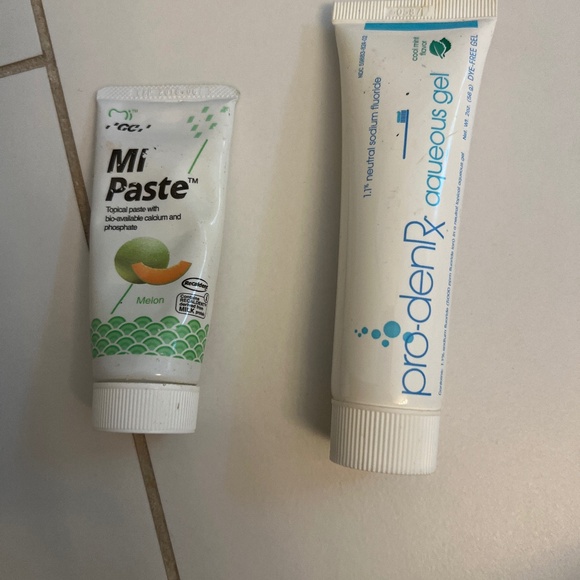 Mi paste and pro dental fluoride - Picture 1 of 1